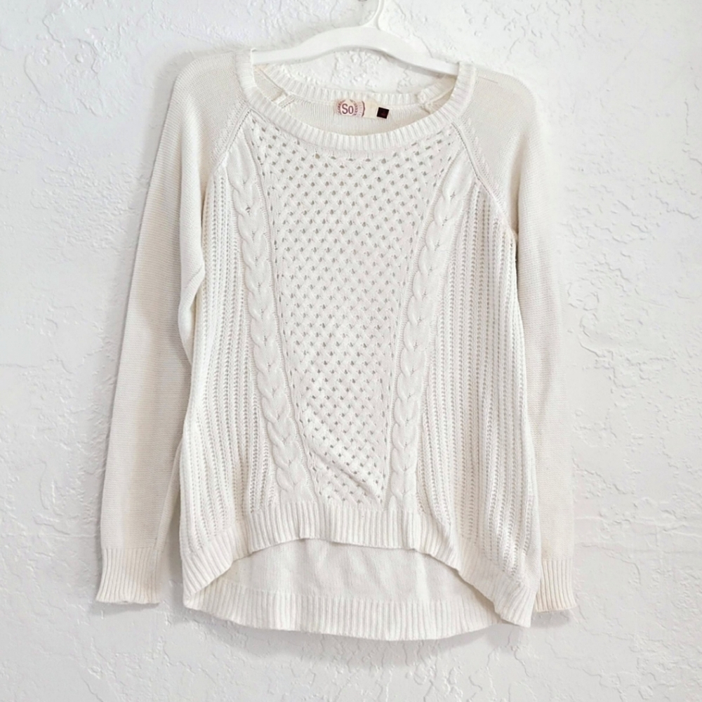 SO Heritage Long Sleeve Whire Sweater Size L